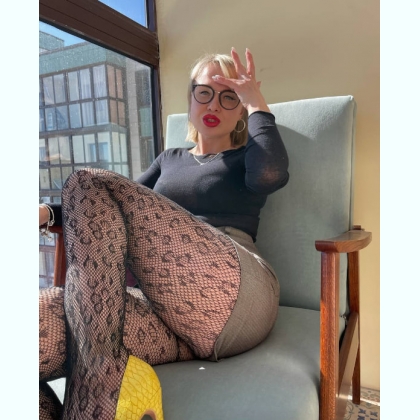    �    ��  �����, � �� �������